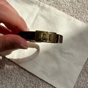 Michael Kors tortoise shell clasp bracelet